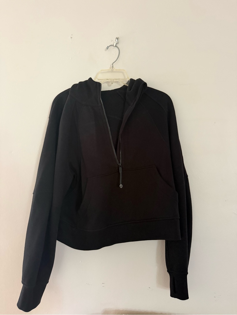 lululemon athletica black 1/4 zip scuba